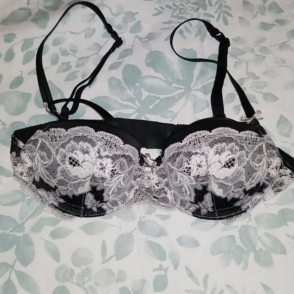 VS Dream Angels Balconet Push-up Bra 32A